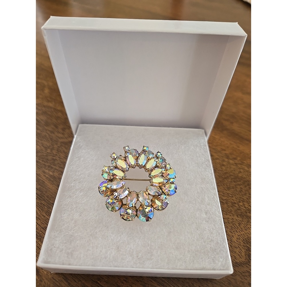 Vintage Aurora Borealis Iridescent Rhinestone Crown Wreath Brooch Pin Gold Tone